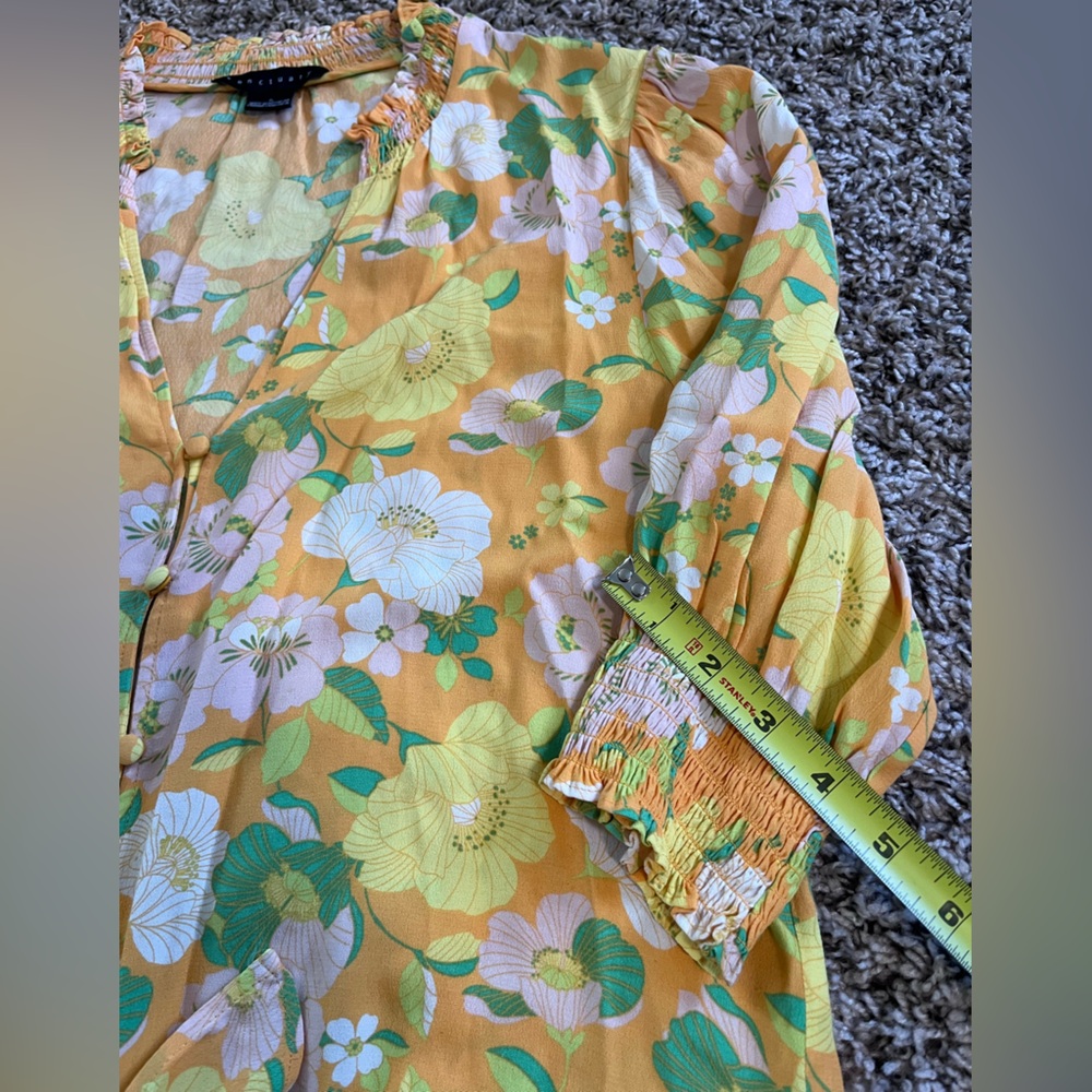 Sanctuary Yellow Floral Smocked V-Neck Button Front Tie Hem Blouse Small - Picture 6 of 7